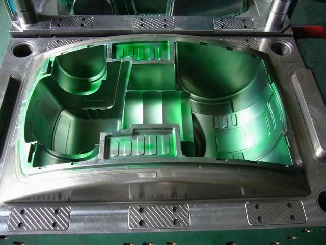 enclosures covers injection mould